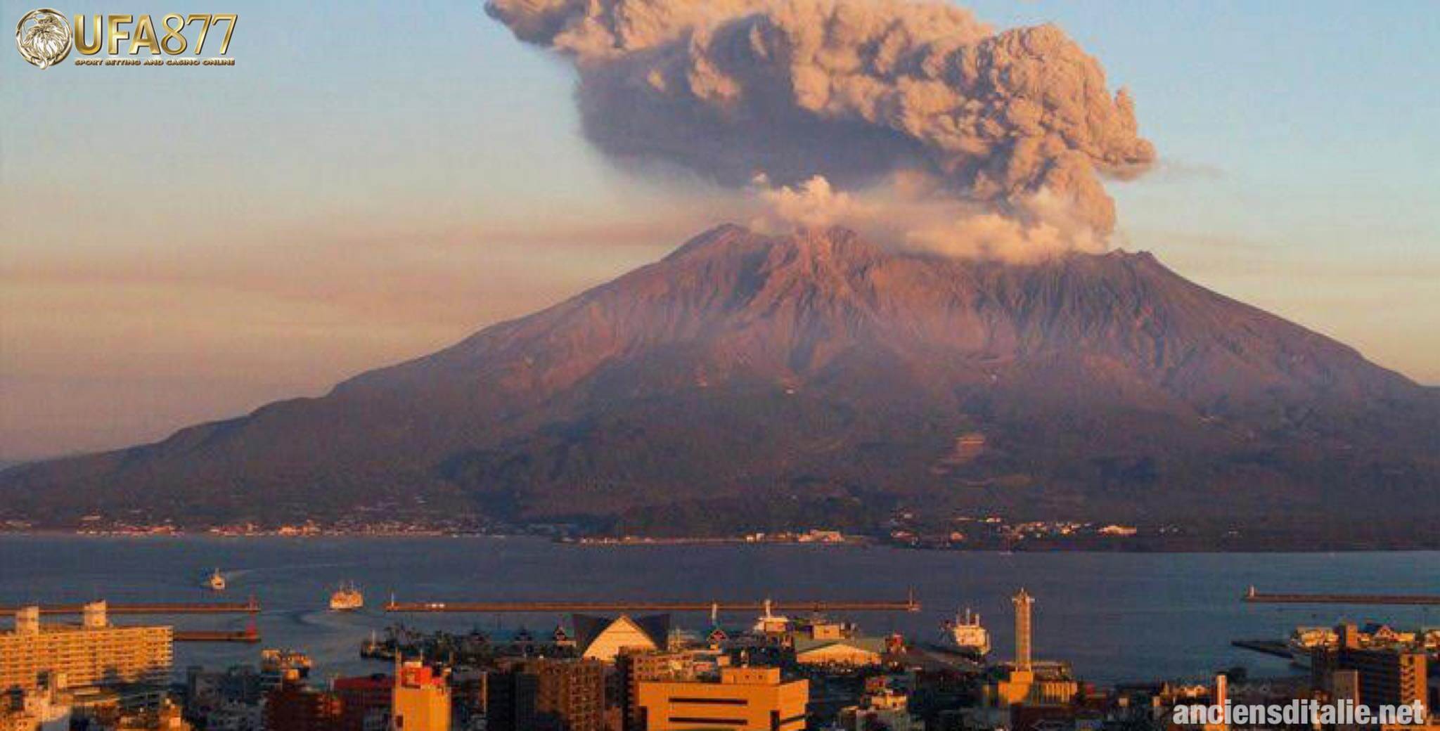 ภูเขาไฟซากุระจิมะ ระเบิดสายฟ้าแลบ