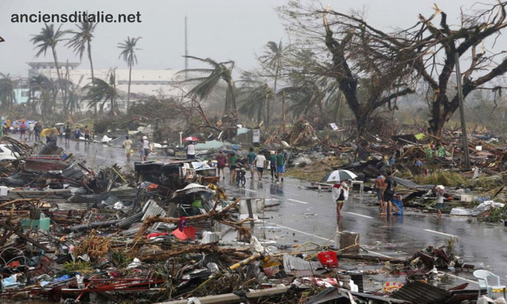 หน่วยกู้ภัยค้นหาร่างผู้เสียชีวิต จากพายุฟิลิปปินส์